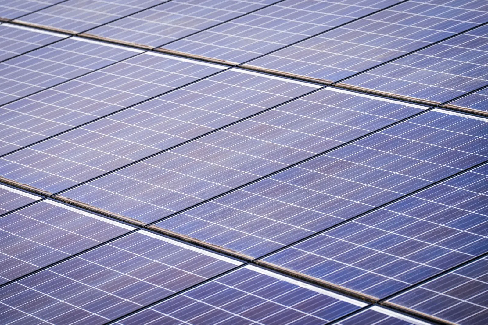 Glas-glas zonnepanelen: voordelen, nadelen en wanneer kies je ervoor?