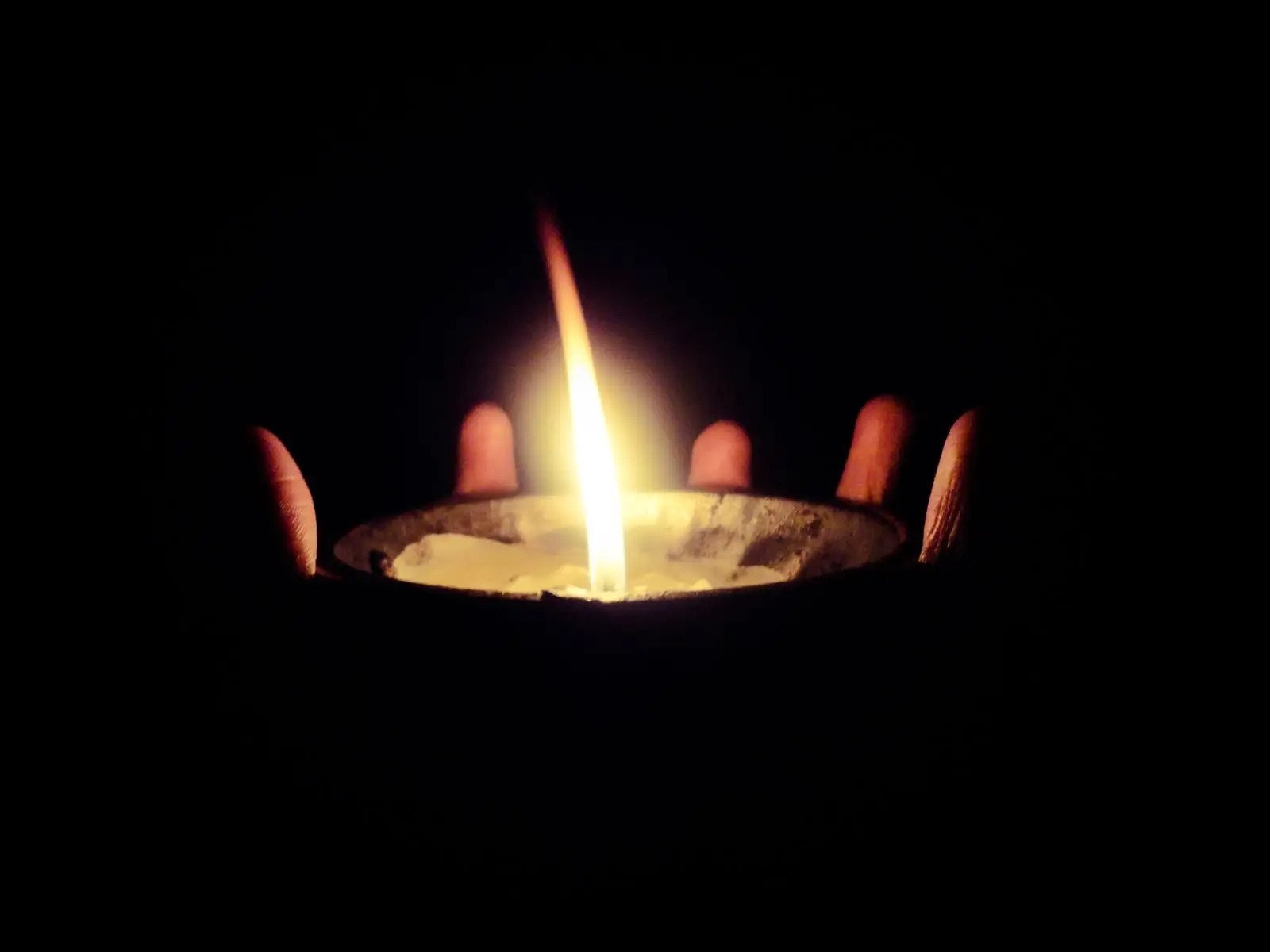 Stroomstoring in je wijk: wat gebeurt er met je zonnepanelen en thuisbatterij?